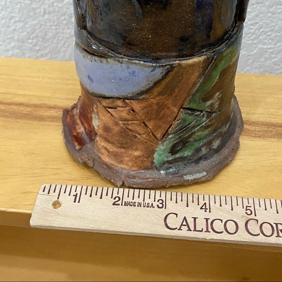 Vintage Unique Brutalist Clay Pottery Signed Hobbyist? 9.5” Cylindrical Vase - Picture 9 of 16